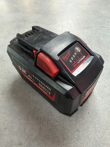 Milwaukee m18 18v - milwaukee, redlithium