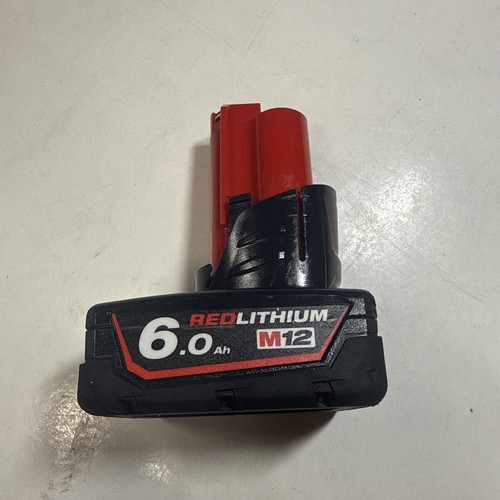 Milwaukee m12 - milwaukee, b6