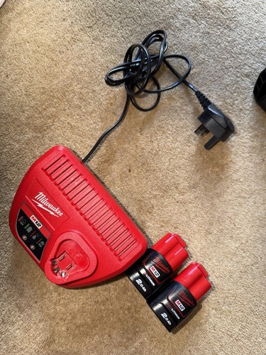 Milwaukee m12 batteries 2ah - m12, 2x